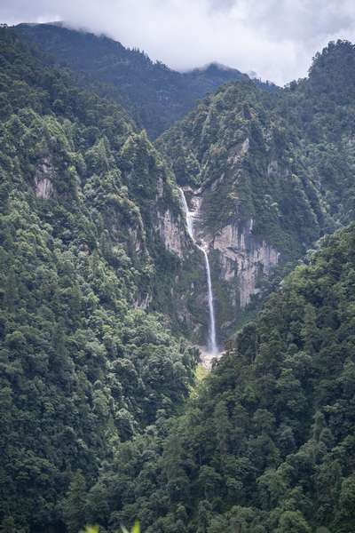 Border hills town, representative of Nampong